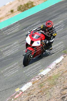 media/Oct-15-2022-TrackXperience (Sat) [[8f70b8b0be]]/Group 2/session 4 turn 1/